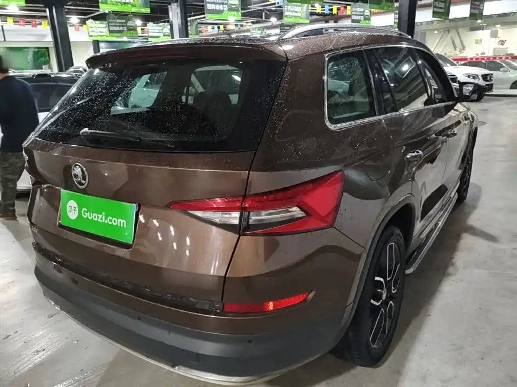 Škoda Kodiaq 2017 TSI330 7-seater 2WD Luxury Edition фото 7
