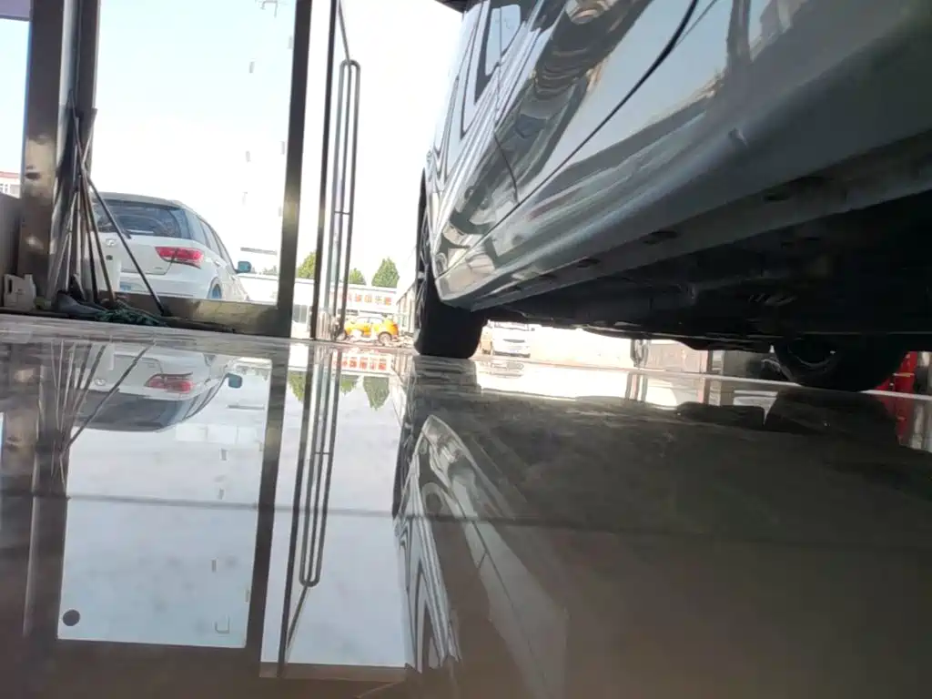 Фото 22 - Roewe i5