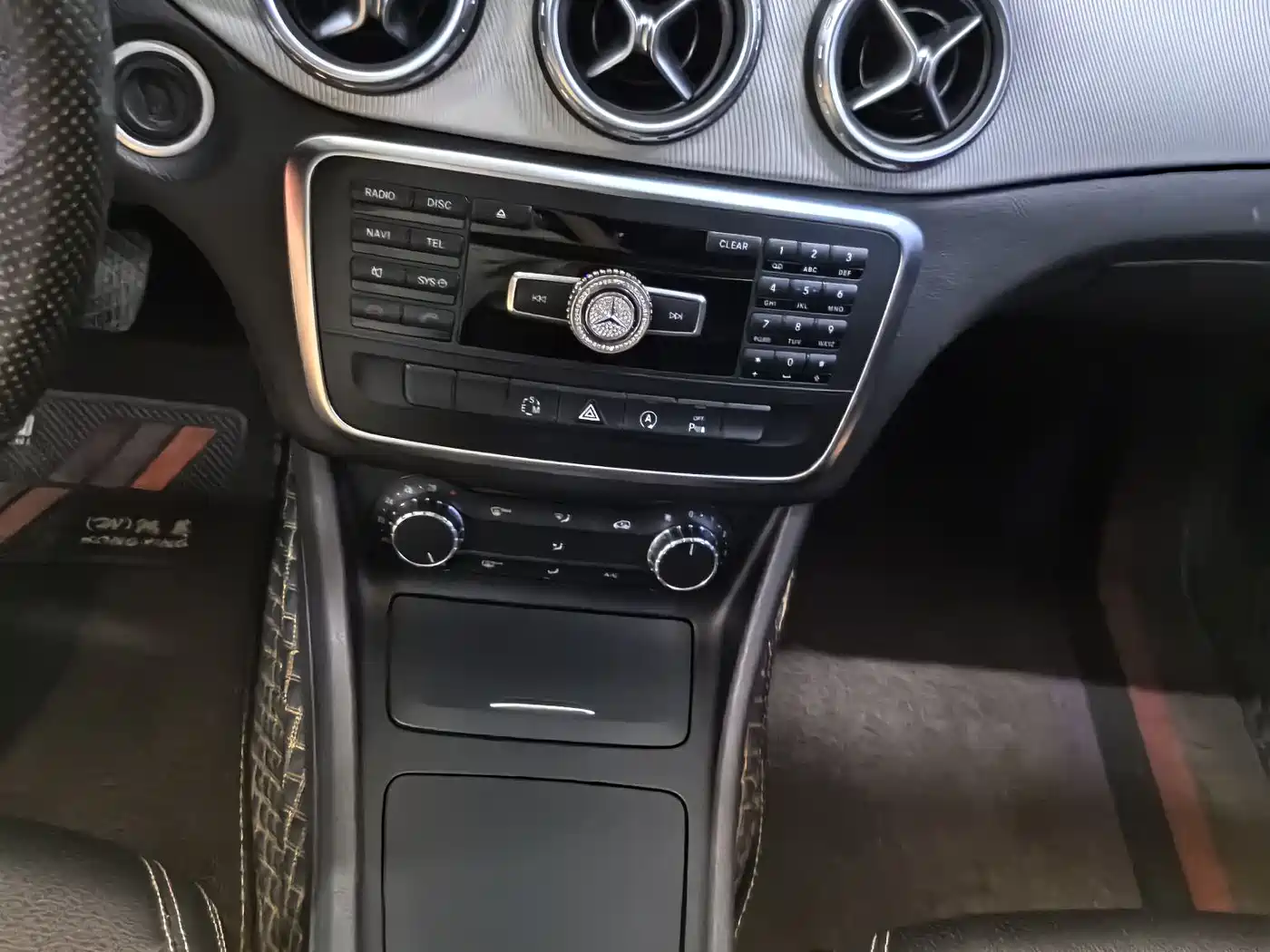 Mercedes-Benz GLA 2015 2015 GLA 200 Fashion