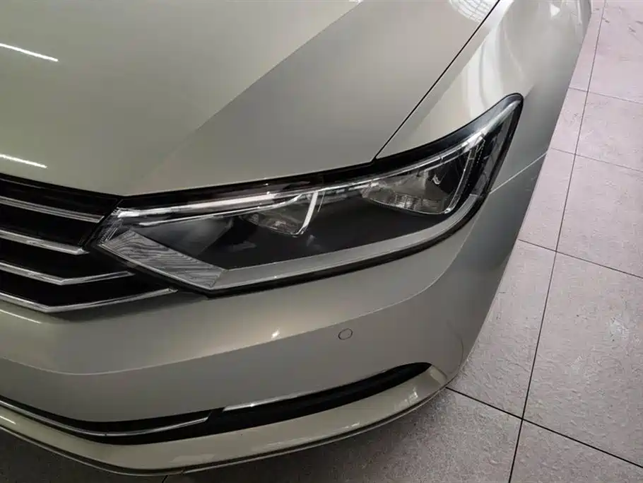 Volkswagen Magotan 2018 330TSI DSG Leading фото 5