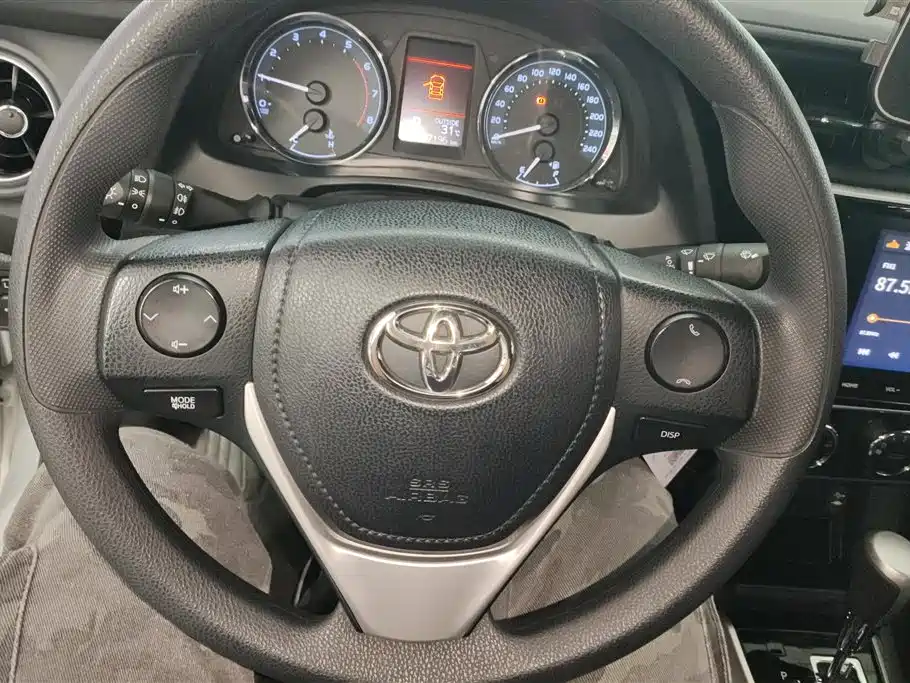 Toyota Corolla 2017 Facelift 1.2T S-CVT GL-i фото 15