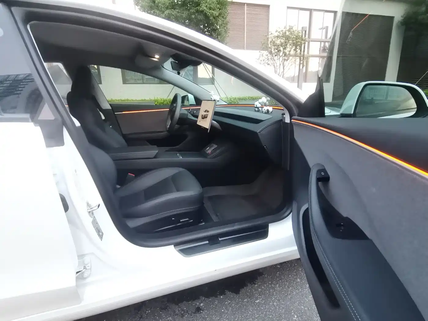 Фото 9 - Tesla Model 3