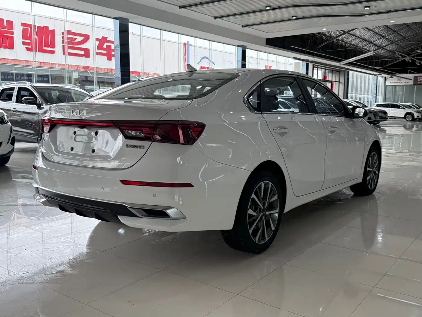 Kia K3 2021 Facelift 1.5L CVT Fashion Edition фото 6