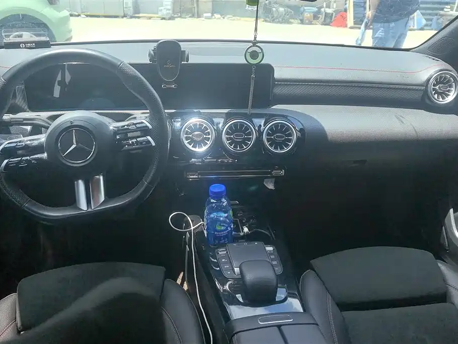 Mercedes-Benz A-Class 2023 A 200 L Fashion фото 12