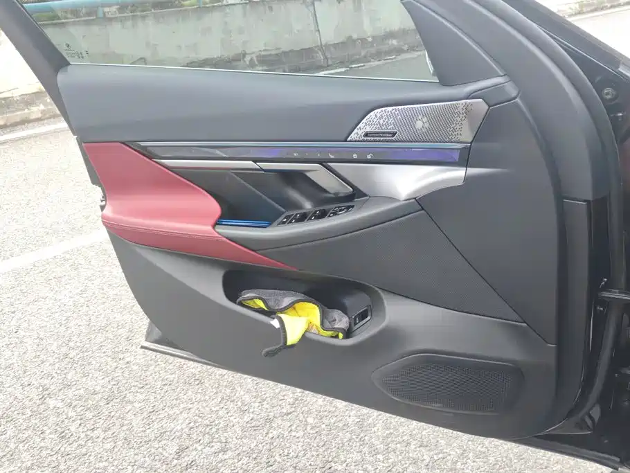 BMW i5 2025 2025 eDrive 40L M Sport Package