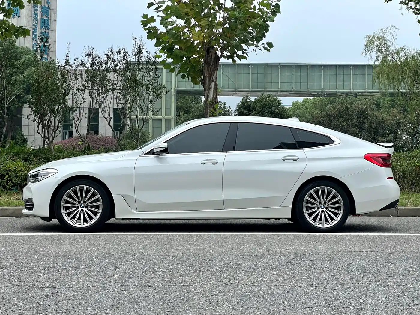 BMW 6 Series GT 2019 630i Luxury Design Package фото 7