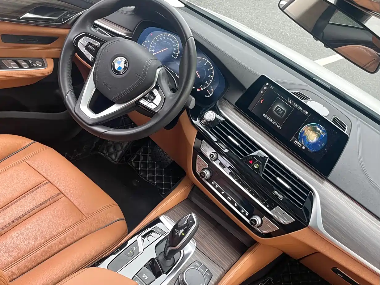 BMW 6 Series GT 2019 630i Luxury Design Package фото 11