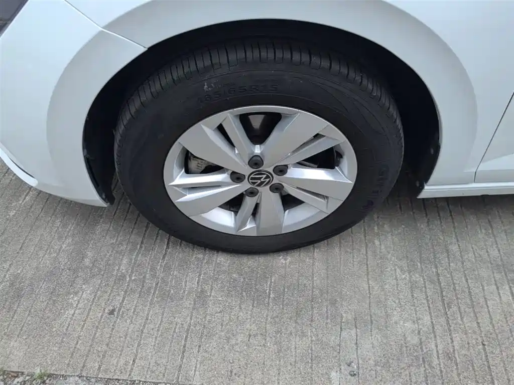 Volkswagen Polo 2023 Facelift Plus 1.5L Auto Joyful Living Edition фото 25