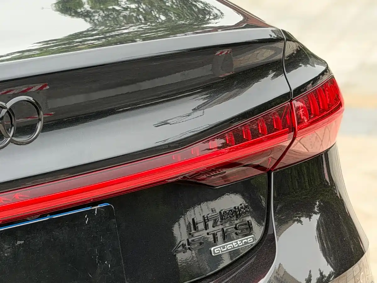 Audi A7L 2025 2025 Model Year 45 TFSI quattro Black Knight Edition