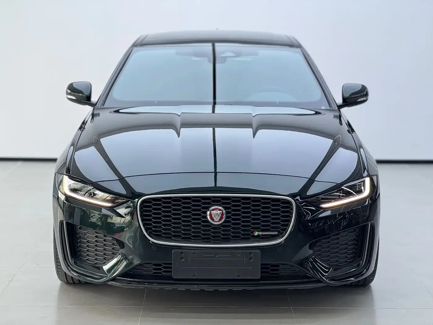 Jaguar XEL 2023 2023 2.0T 250PS R-DYNAMIC S Progressive Sport