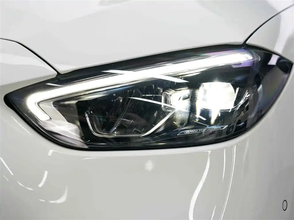 Mercedes-Benz C-Class 2024 Second Facelift C 260 L Sport фото 12