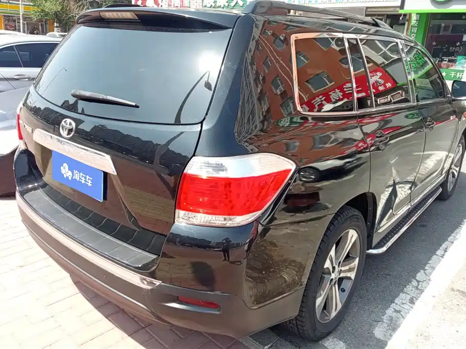 Toyota Highlander 2012 2.7L 2WD 7-Seater Luxury Edition фото 3