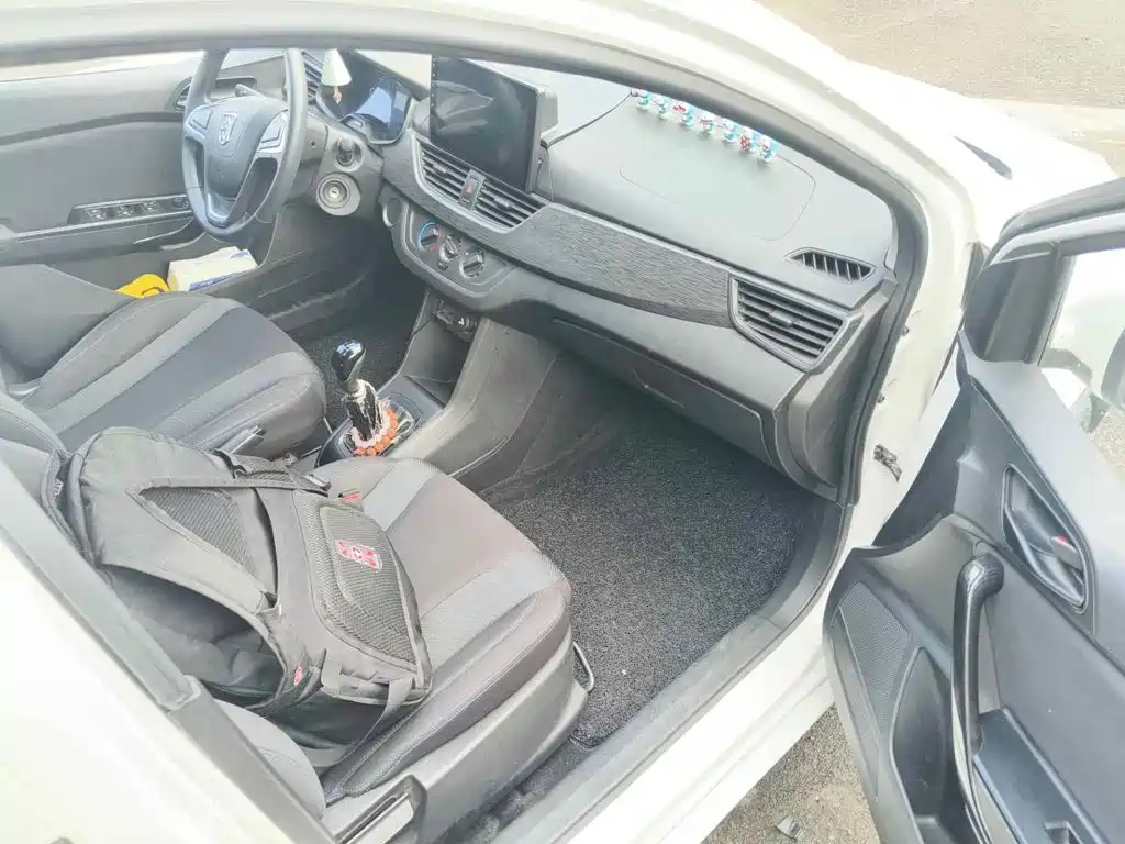 Baojun 310 2019 2016 1.2L Manual Comfort Model