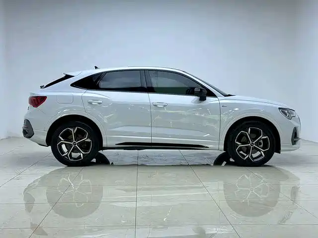 Audi Q3 Sportback 2025 2024 40 TFSI Fashion