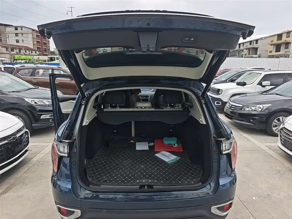 Lynk & Co 01 2019 2.0T 2WD Pro Edition China V фото 15