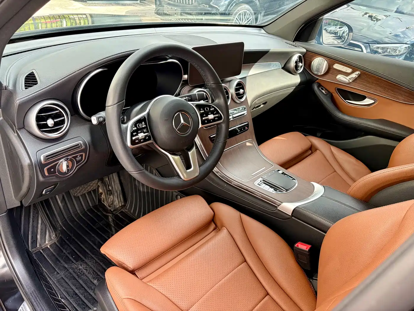 Mercedes-Benz GLC 2021 GLC 300 L 4MATIC Sporty фото 15
