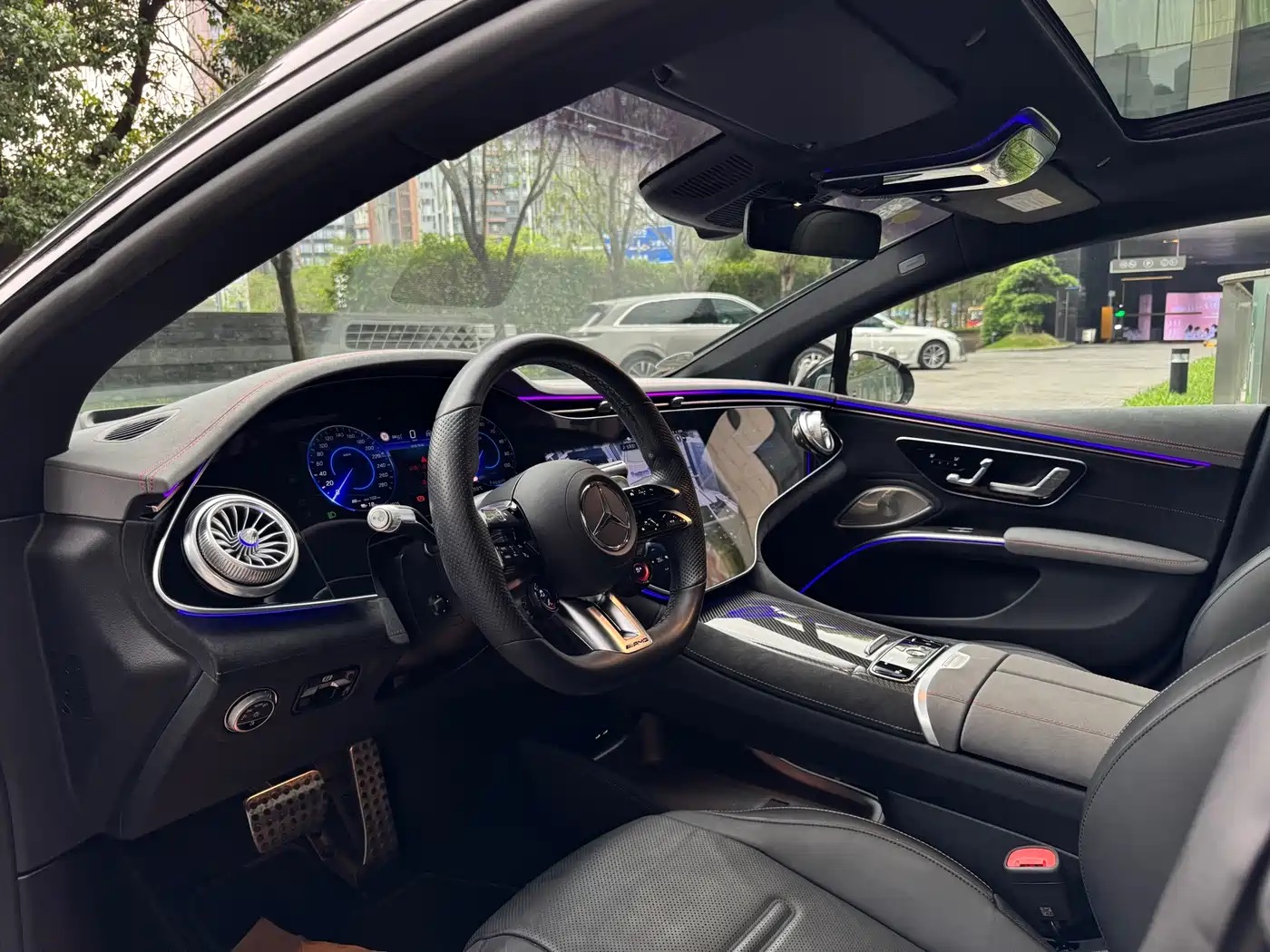 MERCEDES-BENZ EQS AMG