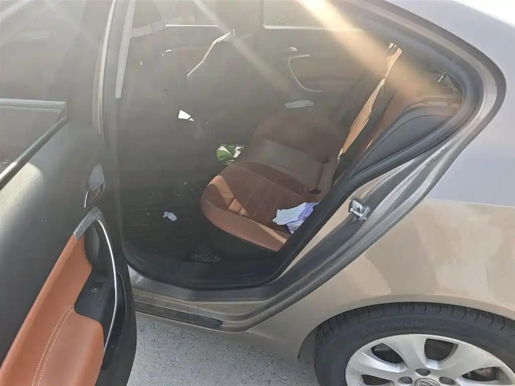 Buick Regal 2015 1.6T Elite Tech Edition фото 15