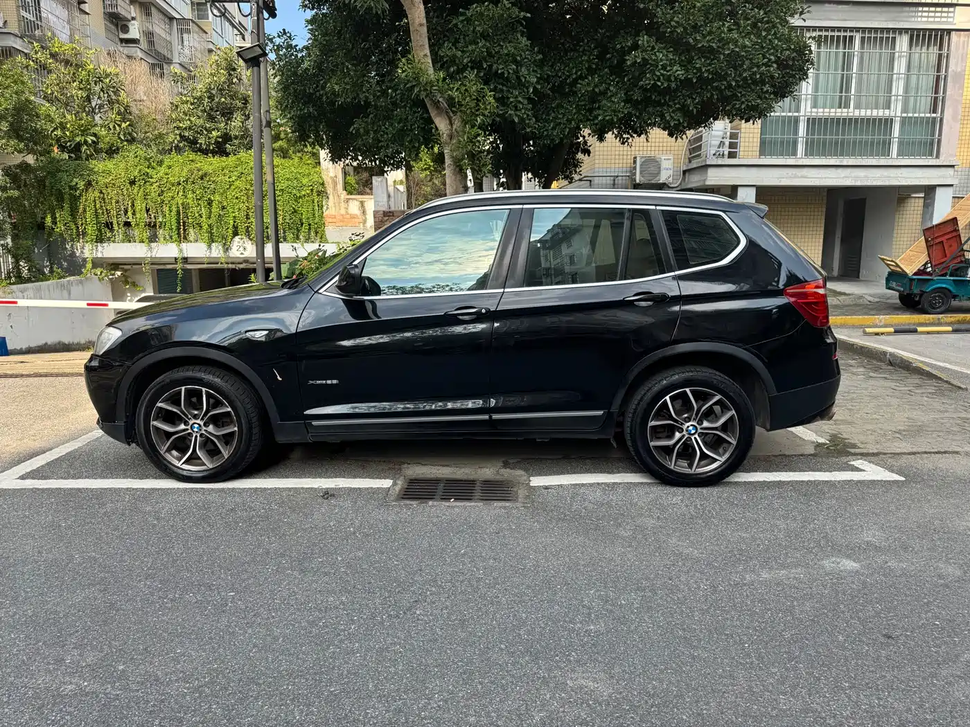 BMW X3 (Import) 2011 2010 xDrive30i Explorer Edition