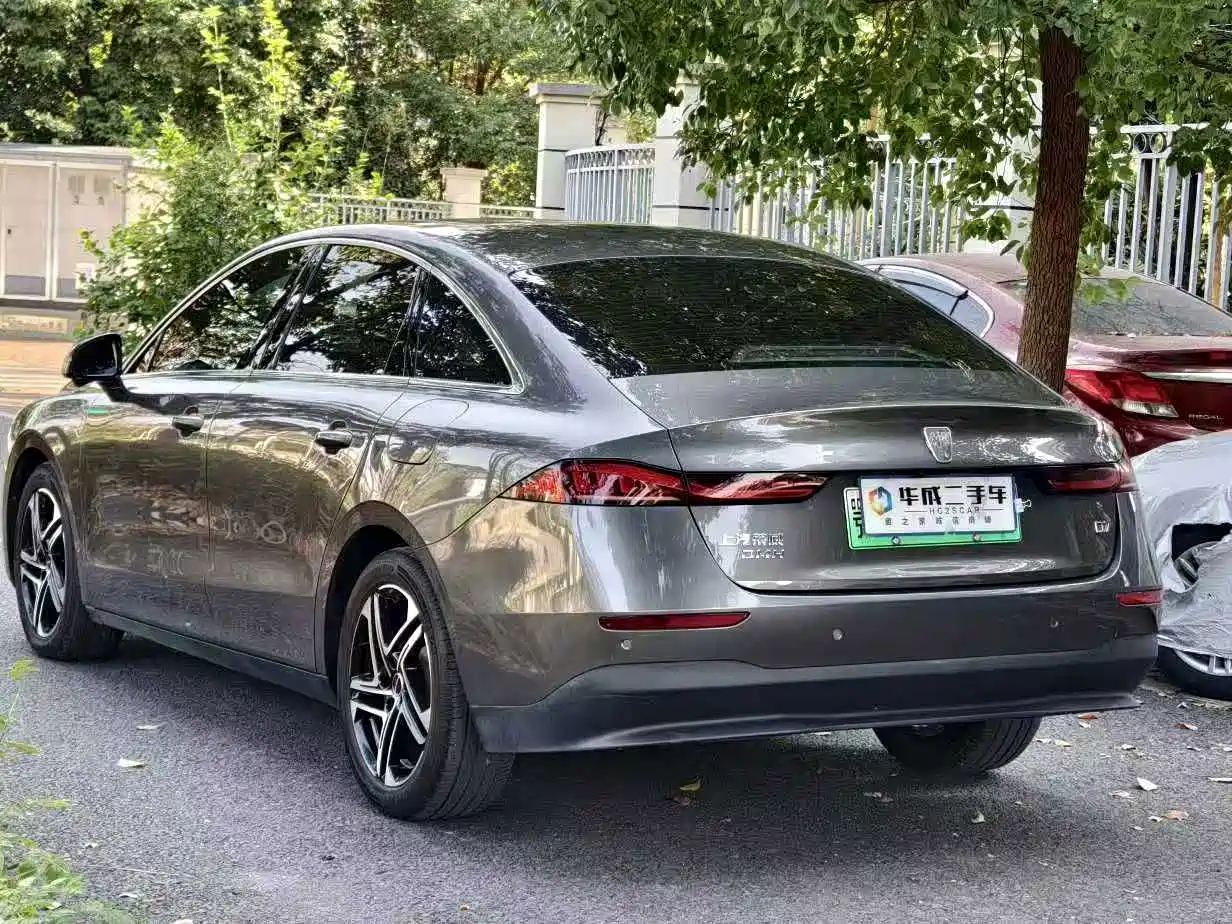 Фото 6 - Roewe D7