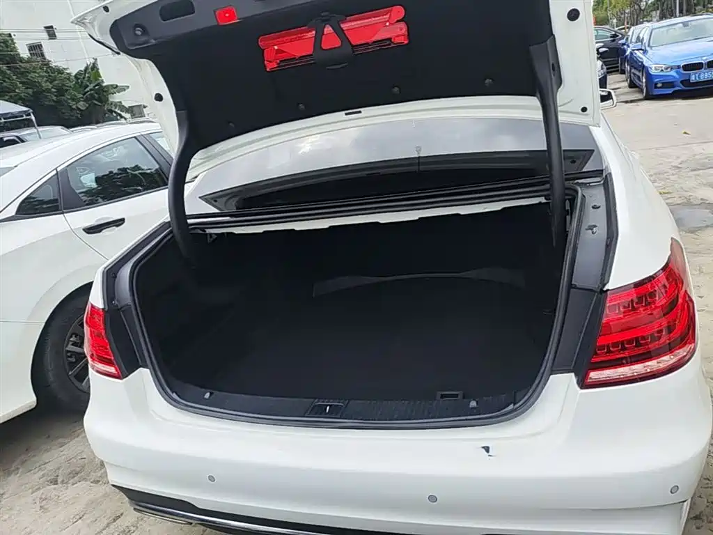 Mercedes-Benz E-Class 2014 Facelift E 260 L Sport фото 19