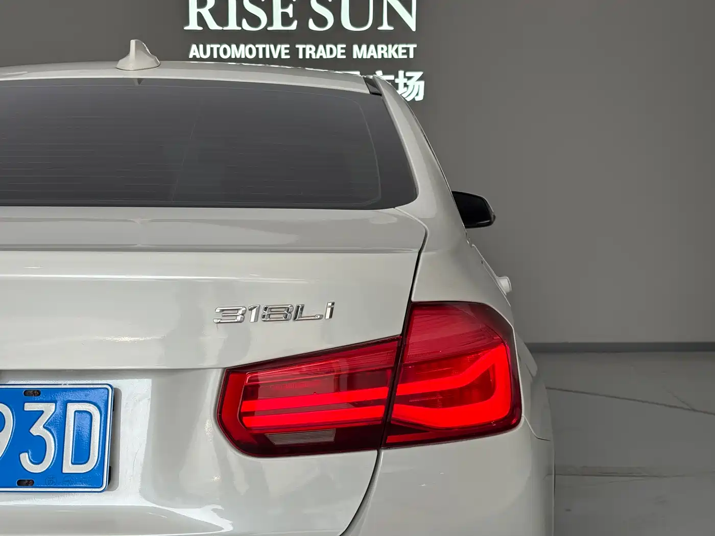 BMW 3 Series 2017 318Li Fashion фото 5