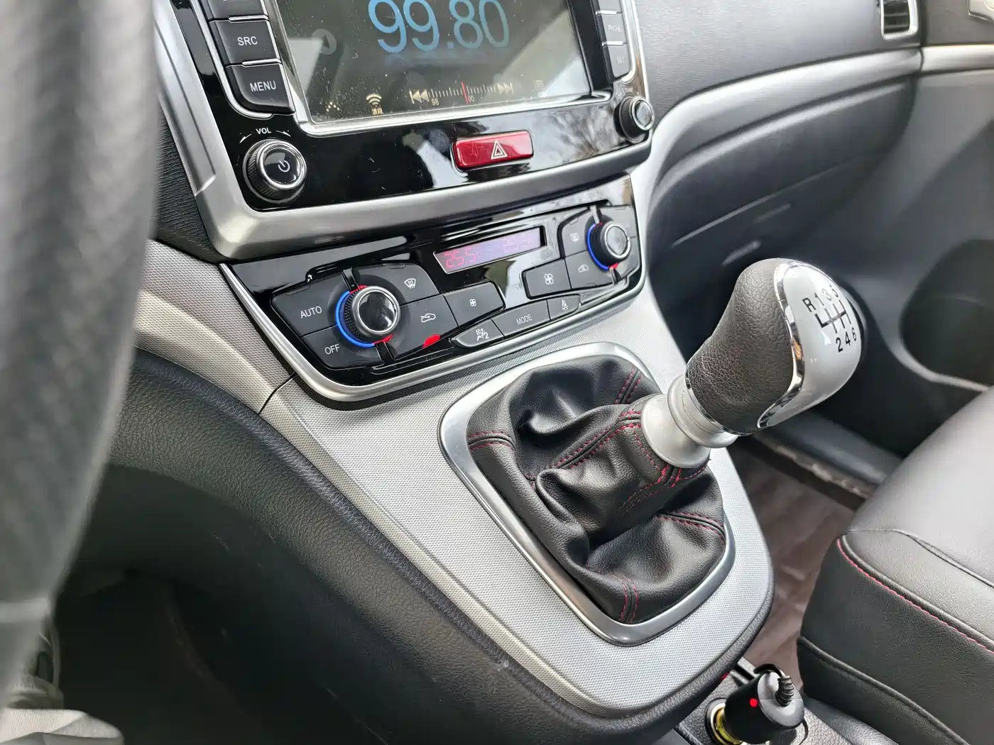 Haval M6 2019 1.5T Manual 2WD Elite Type China V фото 19