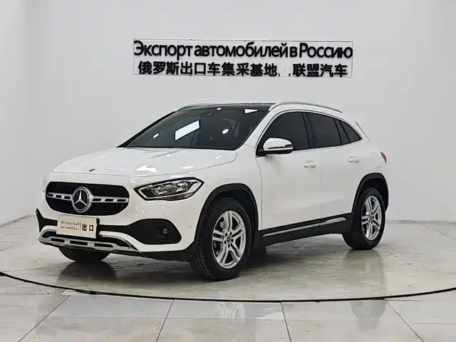 MERCEDES-BENZ GLA