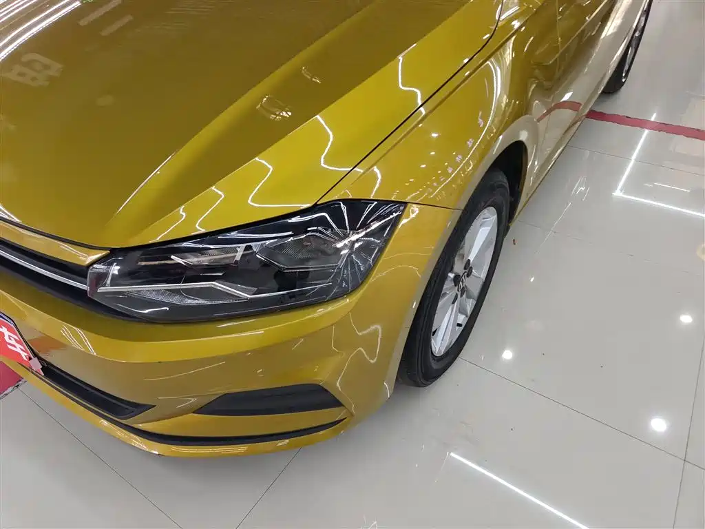 Volkswagen Polo 2021 Plus 1.5L Automatic Panorama Enjoyment Edition фото 15
