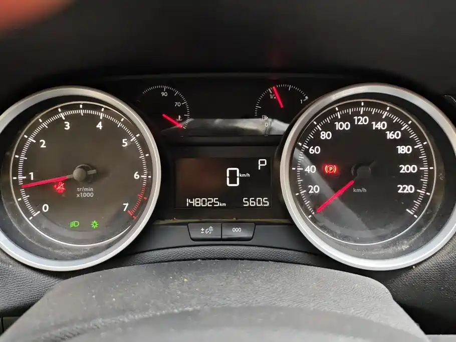 Photo 14 - Peugeot 408