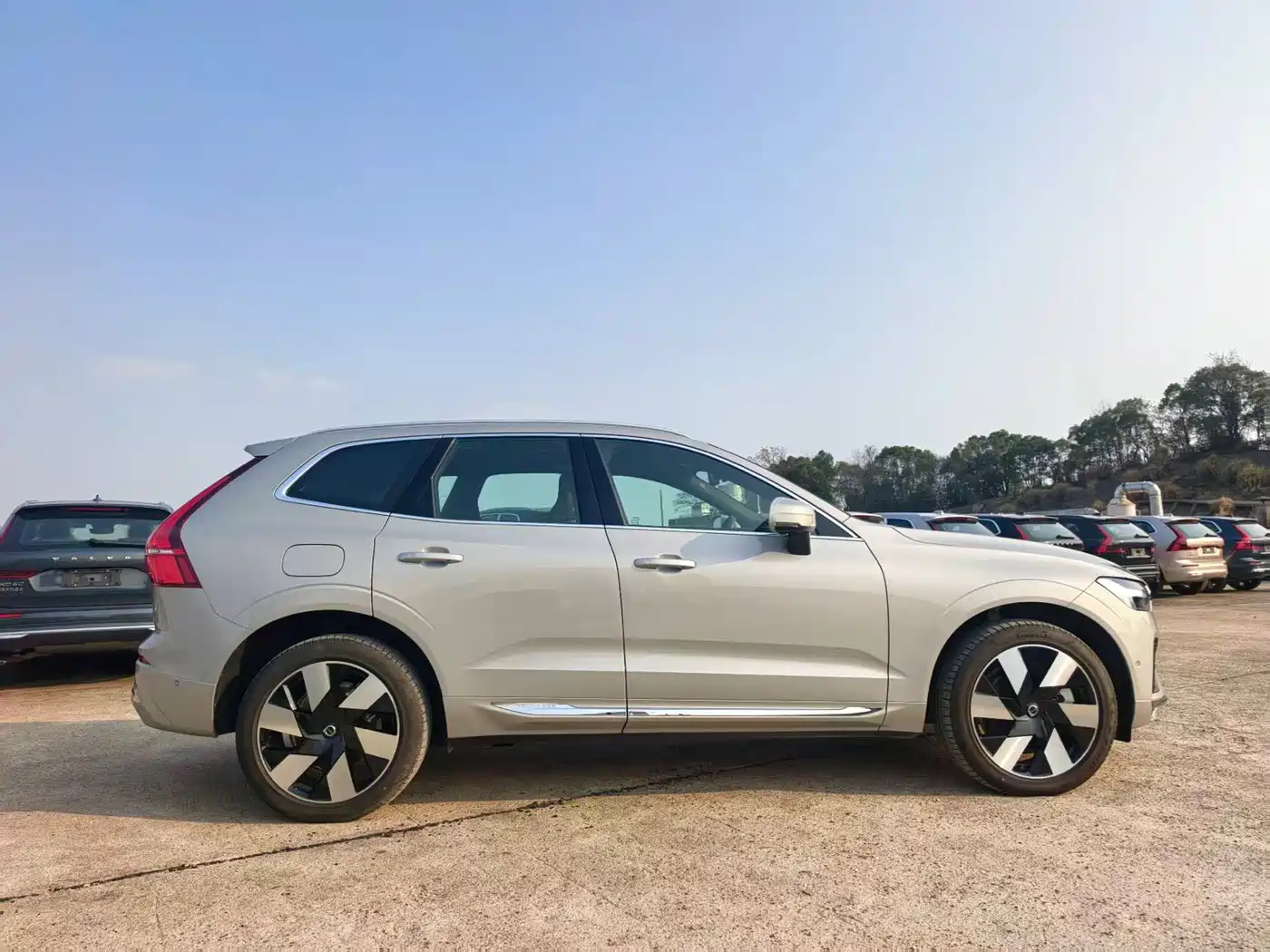 VOLVO XC60 PLUG IN HYBRID