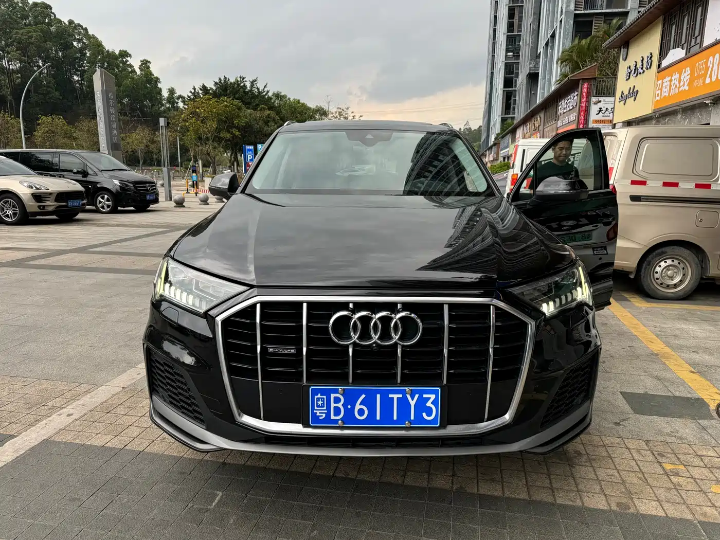 AUDI Q7