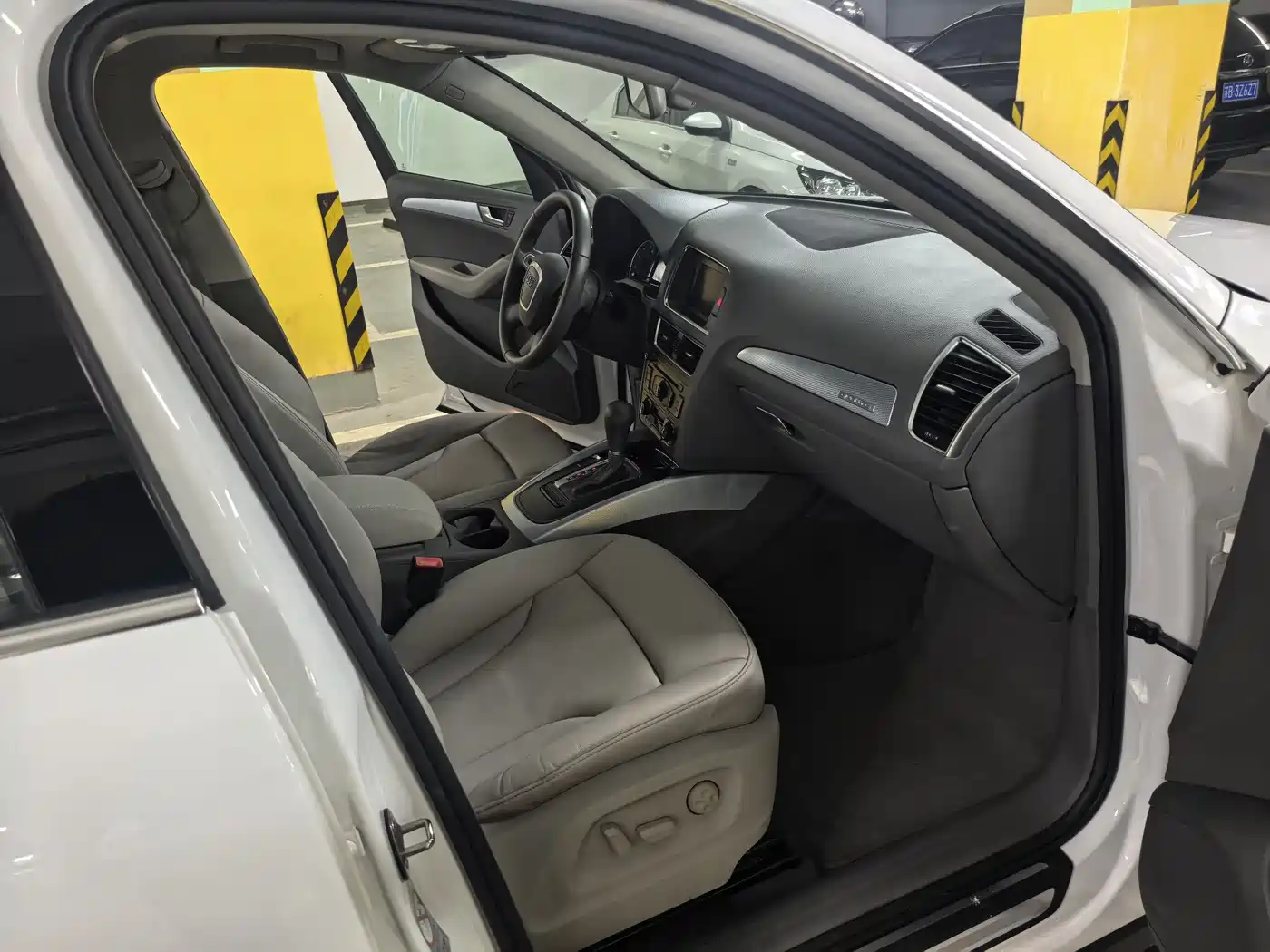 Audi Q5 2012 2.0TFSI Dynamic фото 15