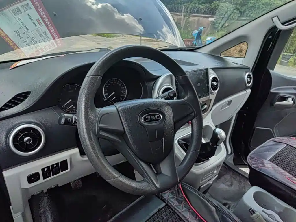 JAC Refine M3 2023 2022 PLUS IKEA Edition 1.8L Comfort Model