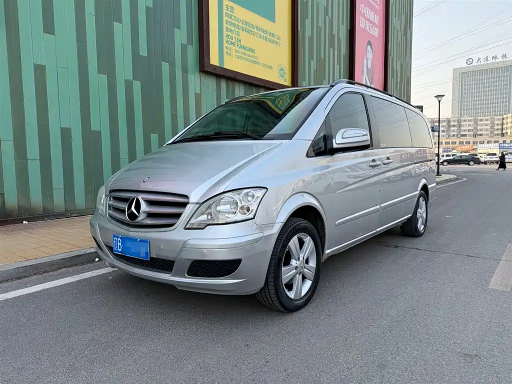 Mercedes-Benz Viano 2013 Model 3.0L Navigation Edition