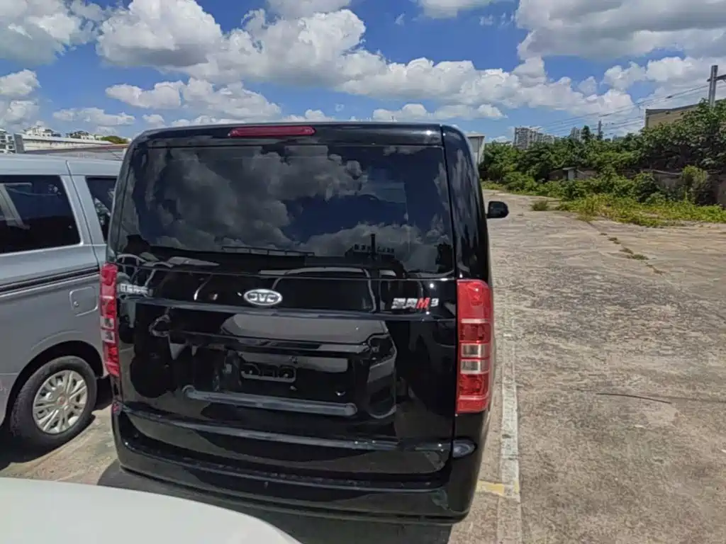 JAC Refine M3 2023 2022 PLUS IKEA Edition 1.8L Comfort Model