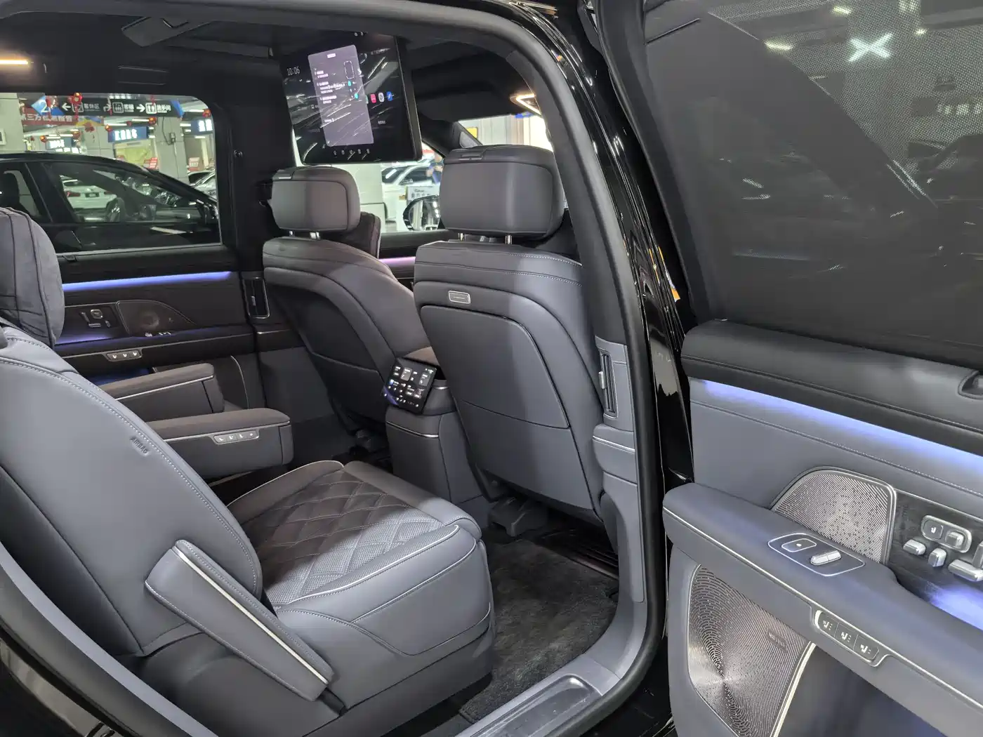 NIO ES8 2025 Model 6-Seat Executive Luxury Edition фото 16