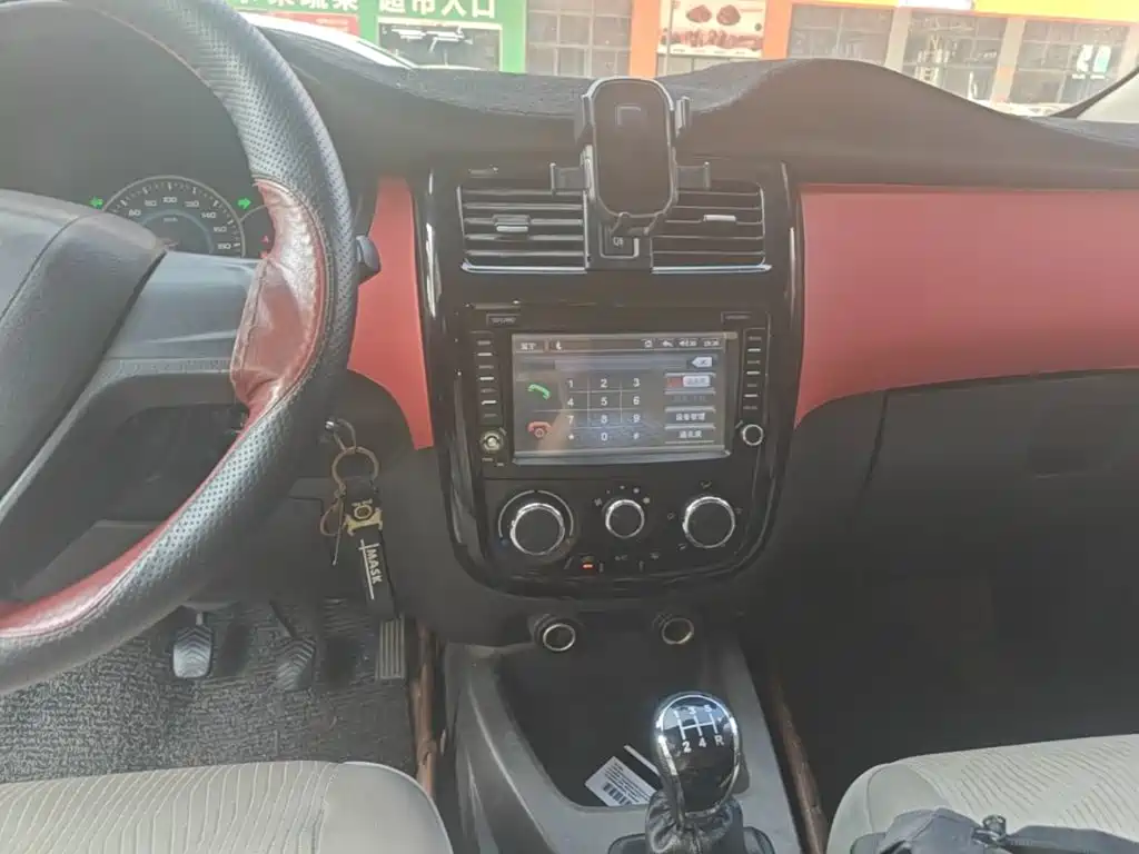 Wuling Motors Wuling Rongguang V 2017 2016 1.5L Standard