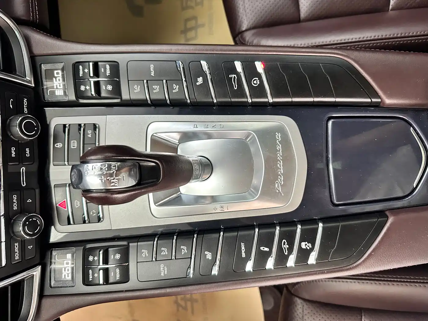 Porsche Panamera 2010 Panamera 4 3.6L фото 17
