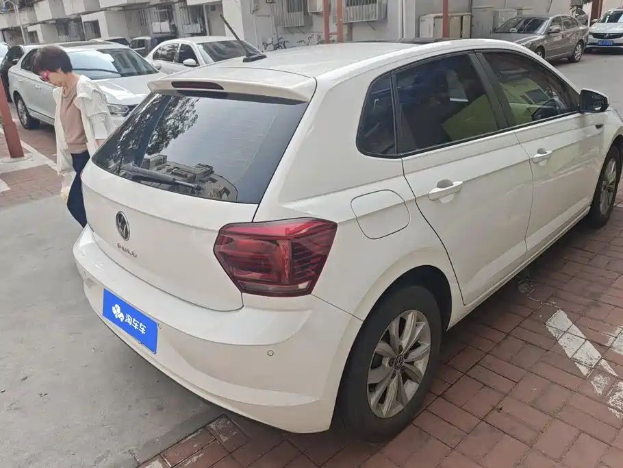 Photo 3 - Volkswagen Polo