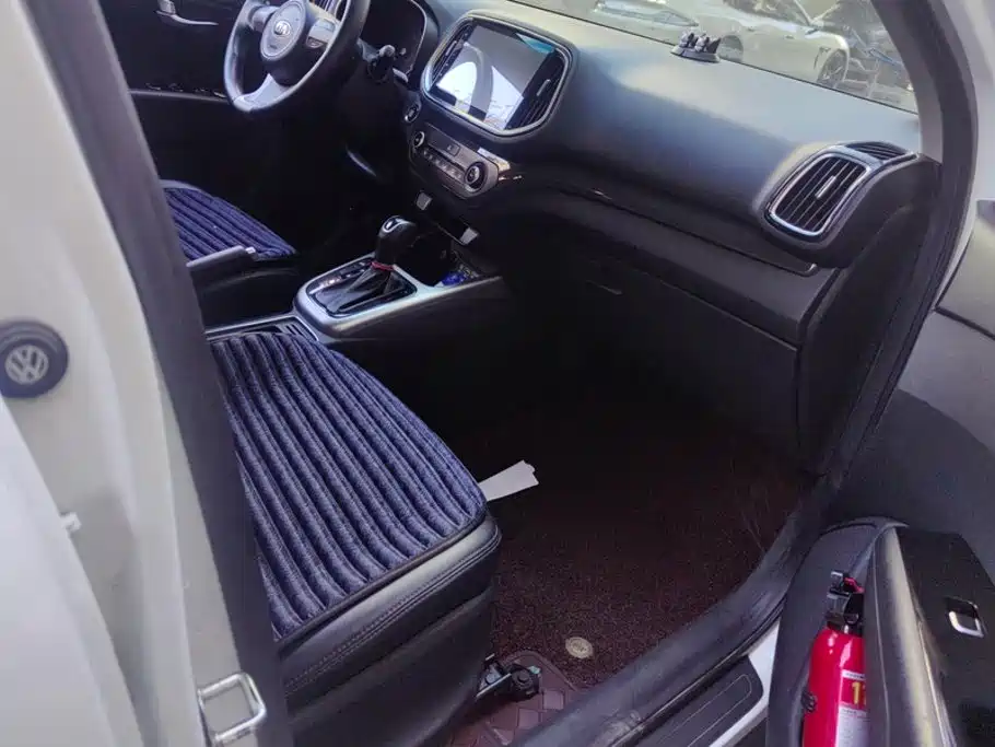 Kia KX3 2015 2015 1.6L Automatic 2WD DLX