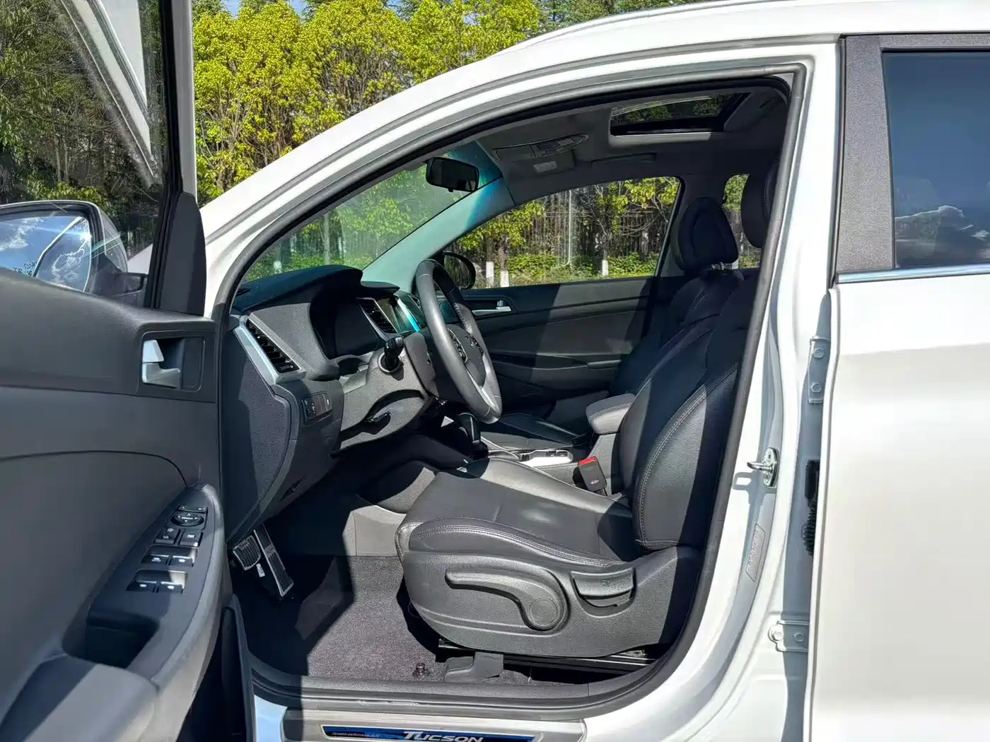 Hyundai Tucson 2015 1.6T Dual Clutch 2WD Smart фото 6