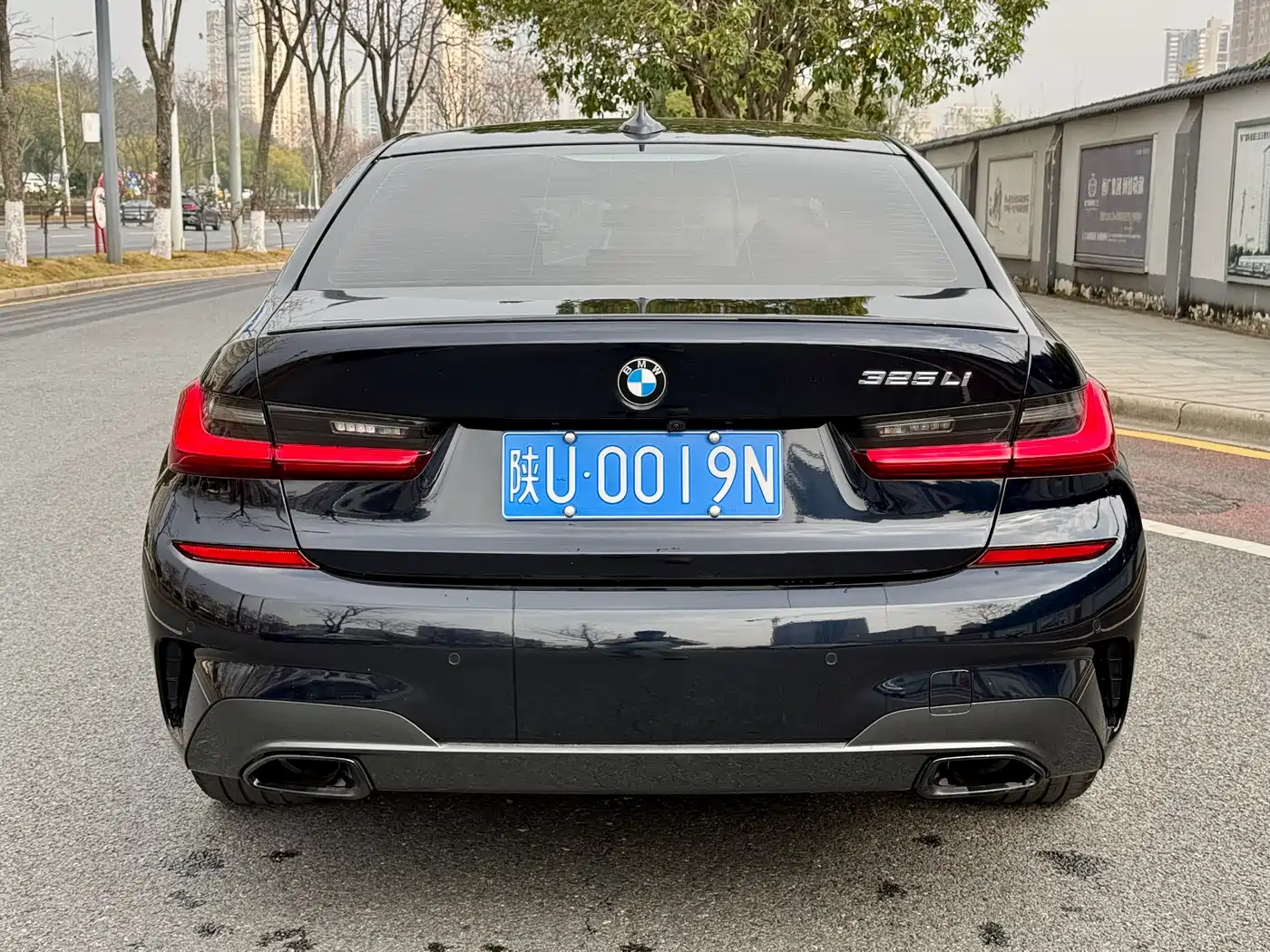 BMW 3 Series 2022 325Li M Sport Shadow Edition фото 7