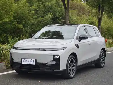 Leapmotor B10