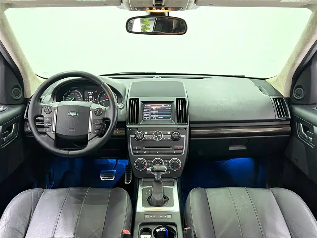 Land Rover Freelander 2 2013 2.0T Si4 SE Petrol Version фото 14