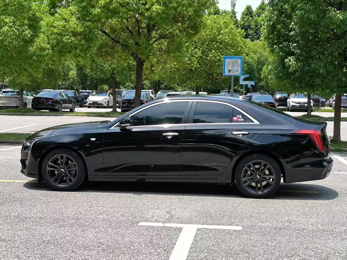 CADILLAC CT4