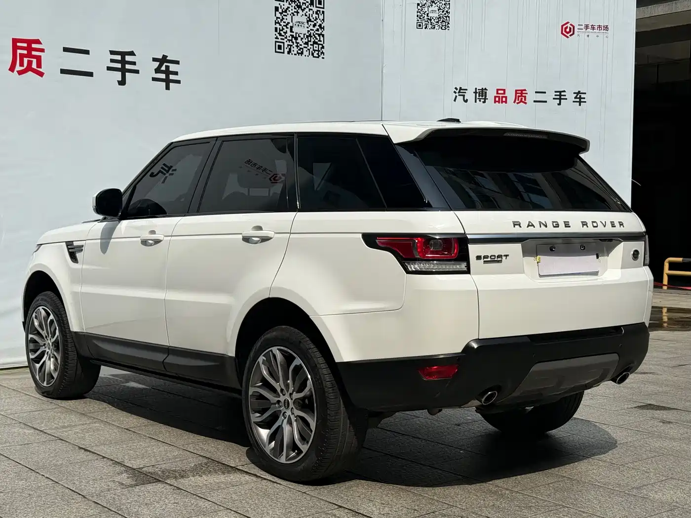 Land Rover Range Rover Sport 2016 3.0 SDV6 HSE фото 10