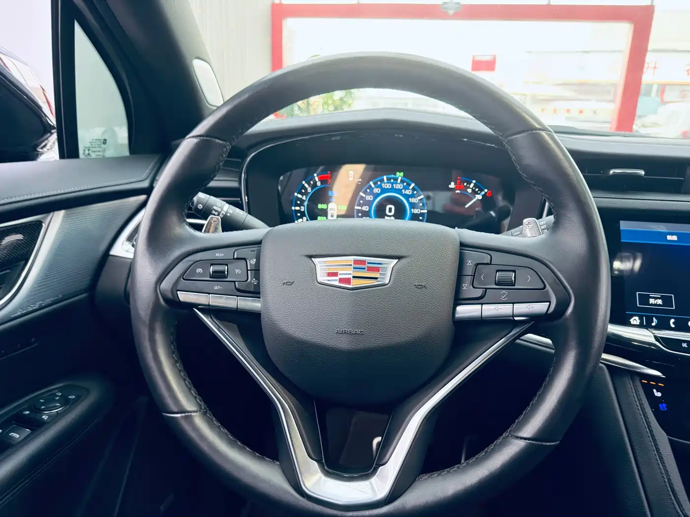 Cadillac XT6 2025 2023 2.0T 6-Seat 4WD Platinum Black Diamond Edition