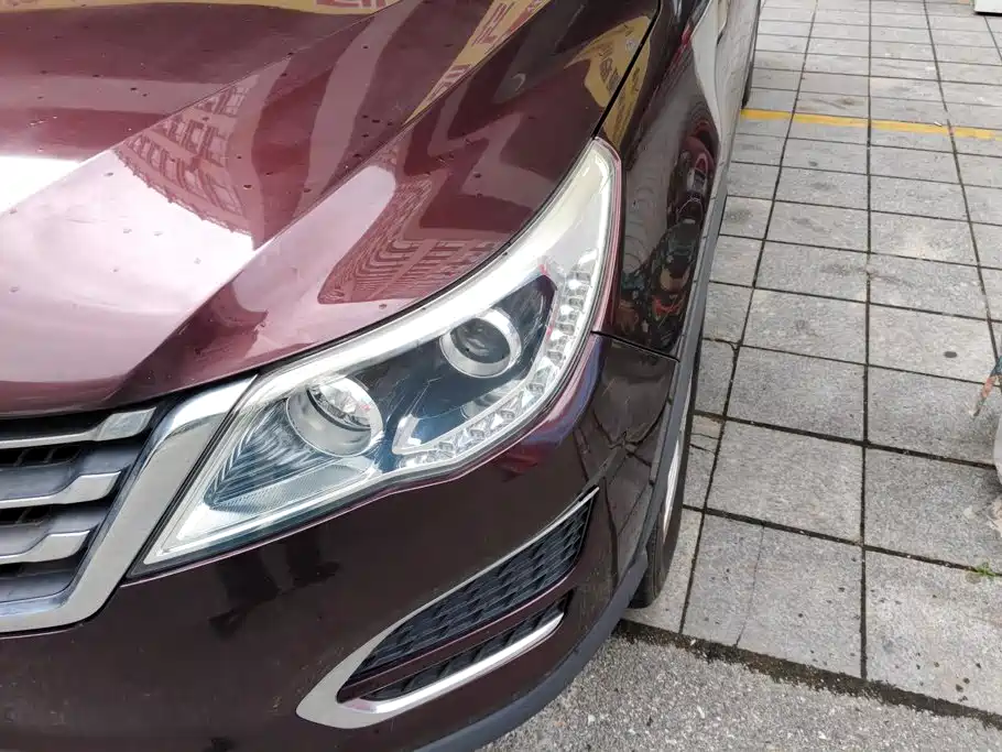 Photo 5 - Baojun 560
