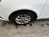 Фото 23 - Geely Vision
